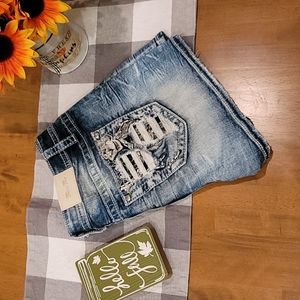 Miss Me Mid-Rise stretch short size 31